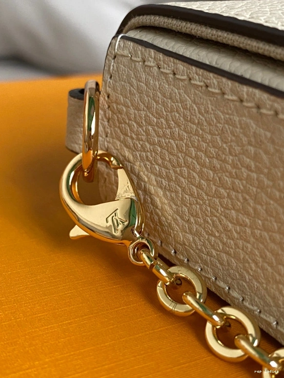 Cheap POCHETTE VUITTON LOUIS FÉLICIE 1217